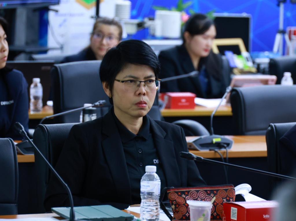 “อธิบดีณัฏฐิญา” ประชุมหารือร่วม กพร. และ กพ. เดินหน้าปรับโครงสร้างดีพร้อมจัดตั้ง 2 หน่วยงานใหม่ ยกระดับเกษตรอุตสาหกรรมและวัสดุอุตสาหกรรมสร้างสรรค์ มุ่งเป้ากระตุ้นเศรษฐกิจไทยให้เติบโตอย่างยั่งยืน