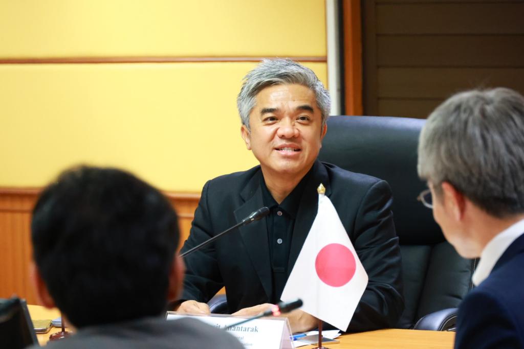 “ดีพร้อม” เปิดบ้านต้อนรับ NEDO พร้อมจับมือ ผนึกกำลัง มุ่งยกระดับอุตสาหกรรมยุคใหม่ ชูไทยเป็นพันธมิตรเบอร์หนึ่งอาเซียน