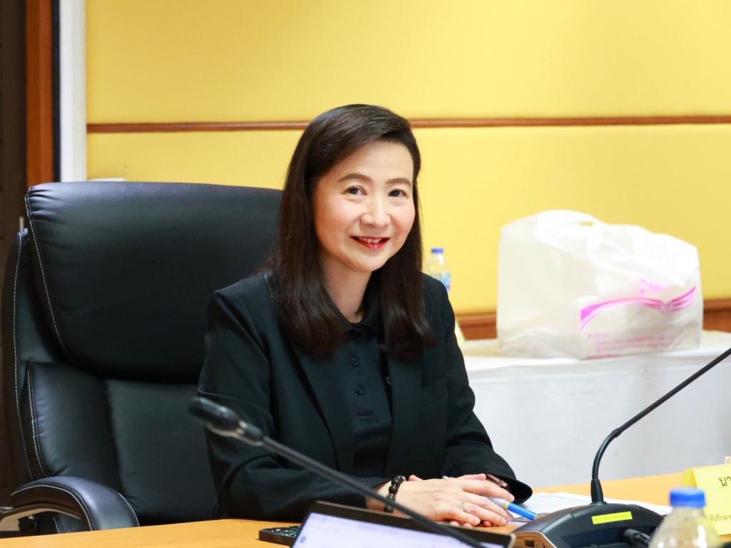 “อธิบดีณัฏฐิญา” นำทีม ประชุม คกก. ข้อมูลข่าวสารฯ วางแผนขับเคลื่อน “ดีพร้อม” เตรียมคว้า “รางวัลโดดเด่น” อย่างต่อเนื่อง 4 ปีซ้อน