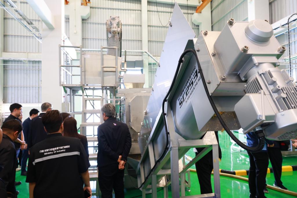 “จ่าเอก ยศสิงห์” นำทีม “ปลัดณัฐพล” และ “อธิบดีณัฏฐิญา” ร่วมหารือจับมือ วายเอ็นทู-เทค (ประเทศไทย) ยกระดับ “เกษตรอุตสาหกรรม”พร้อมชูโมเดลชิซูโอกะ ปั้นอุตสาหกรรม S-Curve