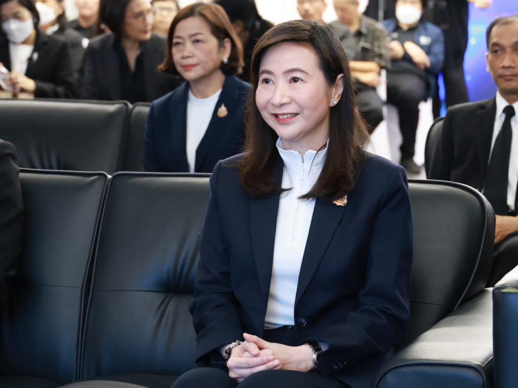 “รัฐมนตรีธนกรฯ” ชื่นชม “ดีพร้อม” คิกออฟ “GMT” สร้างมาตรฐานการผลิตที่ดีของประเทศ นำร่องเอสเอ็มอีไทย รับมือกติกาการค้าโลกใหม่ ใช้กลไก “Local Content” เพิ่มสาระสำคัญของการประกอบการไทย ให้เติบโตอย่างยั่งยืน