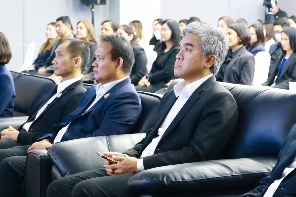 “รัฐมนตรีธนกรฯ” ชื่นชม “ดีพร้อม” คิกออฟ “GMT” สร้างมาตรฐานการผลิตที่ดีของประเทศ นำร่องเอสเอ็มอีไทย รับมือกติกาการค้าโลกใหม่ ใช้กลไก “Local Content” เพิ่มสาระสำคัญของการประกอบการไทย ให้เติบโตอย่างยั่งยืน