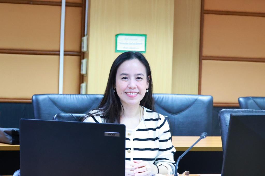 “ปลัดณัฐพล” มอบ “อธิบดีณัฏฐิญา” ร่วมประชุม บอร์ด สศส. มุ่งยกระดับศักยภาพ SMEs ไทย สร้างอุตสาหกรรม โดยใช้พลังสร้างสรรค์ ขับเคลื่อน ศก. ไทย ให้เติบโต