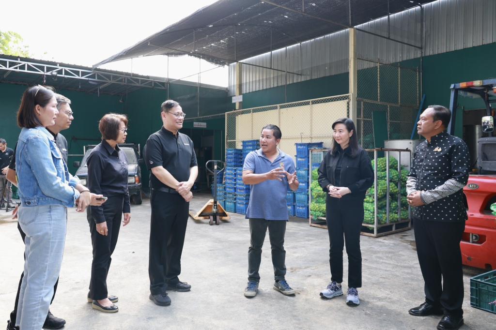 “อธิบดีณัฏฐิญา” นำทีมสื่อมวลชน บุกเมืองพริบพรี เยี่ยมชม “เลม่อน โกลด์” ต้นแบบแปรรูปมะนาว GI  เตรียมหนุนต่อยอด “เปลือกมะนาว” สู่ “หนังเทียม” ดัน ศก. 1.2 พันล้าน