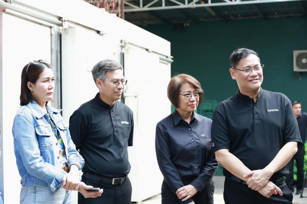 “อธิบดีณัฏฐิญา” นำทีมสื่อมวลชน บุกเมืองพริบพรี เยี่ยมชม “เลม่อน โกลด์” ต้นแบบแปรรูปมะนาว GI  เตรียมหนุนต่อยอด “เปลือกมะนาว” สู่ “หนังเทียม” ดัน ศก. 1.2 พันล้าน