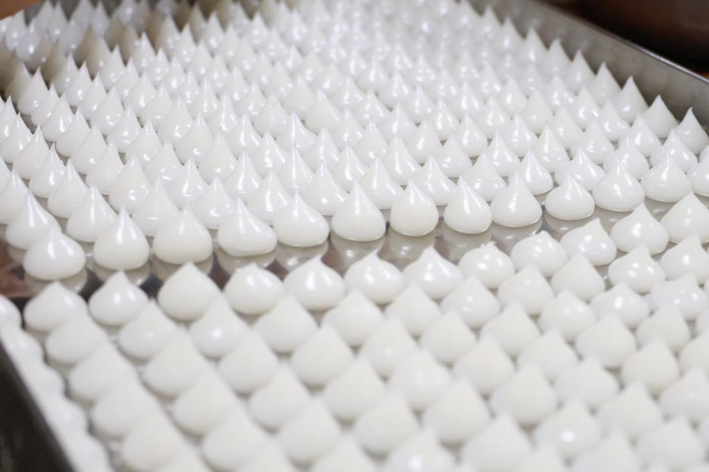 “อธิบดีณัฏฐิญา” นำคณะสื่อมวลชน ลงพื้นที่เมืองเพชรบุรี โชว์ความสำเร็จหนุนเอสเอ็มอีไทยใช้เทคโนโลยีดิจิทัล พร้อมเดินหน้า “DIPROM FLEXi” พลิกโฉม ผปก.ขนมไทยสู่ยุคเศรษฐกิจสุขภาพ หวังเชื่อมโยงสู่ตลาดโลก