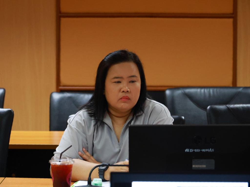 “รองอธิบดีพลาวุธ” ประชุมหารือ คณะทำงาน DIPROM Café ร้านค้าสวัสดิการของชาวดีพร้อม เน้นการพัฒนาศักยภาพด้านการวางแผนธุรกิจและเรียนรู้การเป็นเจ้าของธุรกิจตัวจริง