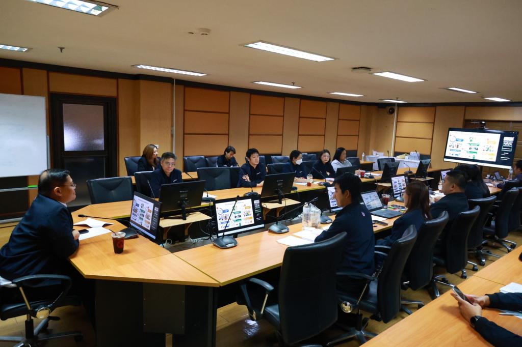 “รองอธิบดีพลาวุธ” ประชุมหารือ คณะทำงาน DIPROM Café ร้านค้าสวัสดิการของชาวดีพร้อม เน้นการพัฒนาศักยภาพด้านการวางแผนธุรกิจและเรียนรู้การเป็นเจ้าของธุรกิจตัวจริง