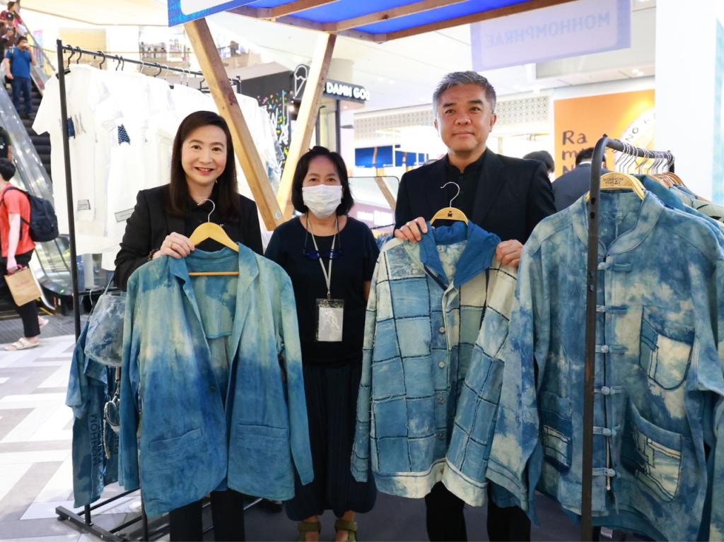 “ดีพร้อม” จับมือ “จุฬาลงกรณ์มหาวิทยาลัย สถาบันไทยศึกษา” จัดงาน “สิริศิลปาพัฒนาชีพ” เทิดพระเกียรติคุณสมเด็จพระนางเจ้าสิริกิติ์ พระบรมราชินีนาถ พระบรมราชชนนีพันปีหลวง