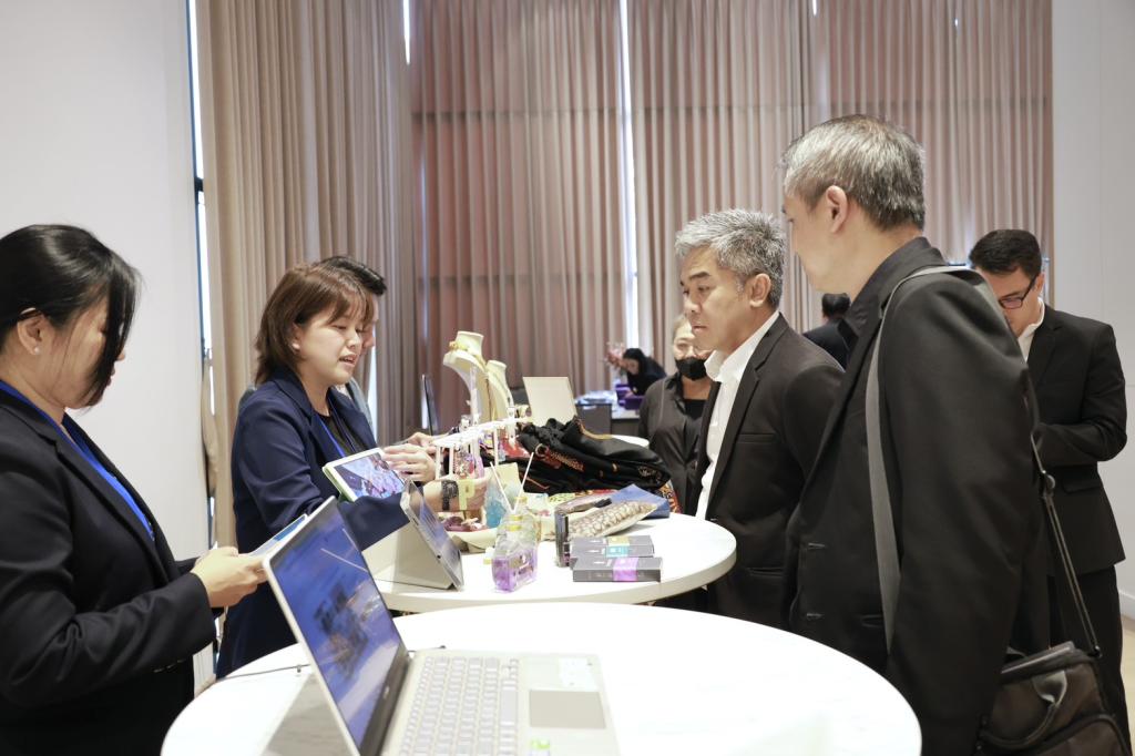 “ดีพร้อม” ยกระดับผู้ประกอบการอาชีพอิสระสู่นักธุรกิจ Solopreneur โกยเงินล้านบนตลาดอีคอมเมิร์ซ