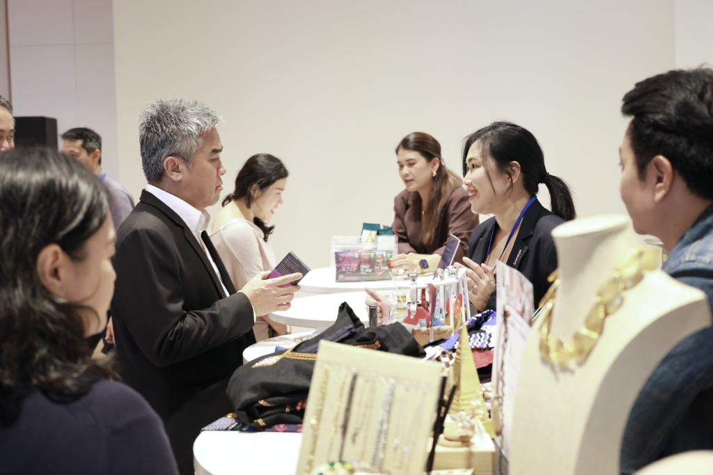 “ดีพร้อม” ยกระดับผู้ประกอบการอาชีพอิสระสู่นักธุรกิจ Solopreneur โกยเงินล้านบนตลาดอีคอมเมิร์ซ