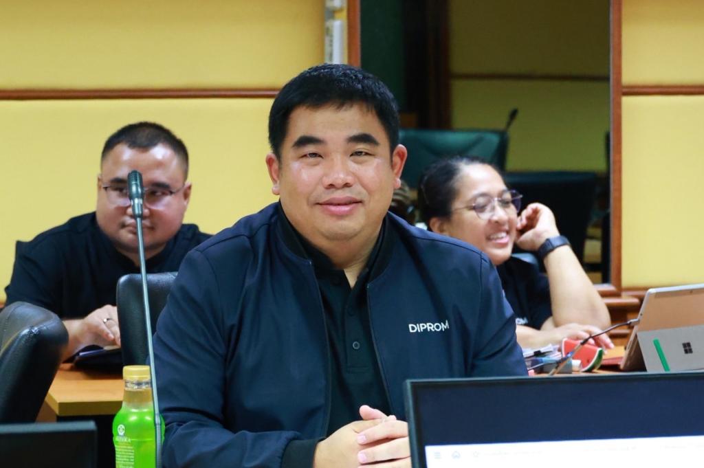 “อธิบดีณัฏฐิญา” นำทีมผู้บริหารดีพร้อม ประชุมคัดเลือก “คนดี ศรี กสอ. และข้าราชการดีเด่น 2568” มุ่งเน้นส่งเสริมให้เกิดการสร้างต้นแบบ และขับเคลื่อนการพัฒนาภาคอุตสาหกรรม ด้วยพลัง “คนดีพร้อม”