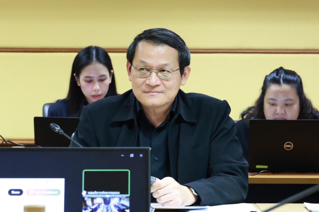 “อธิบดีณัฏฐิญา” นำทีมผู้บริหารดีพร้อม ประชุมคัดเลือก “คนดี ศรี กสอ. และข้าราชการดีเด่น 2568” มุ่งเน้นส่งเสริมให้เกิดการสร้างต้นแบบ และขับเคลื่อนการพัฒนาภาคอุตสาหกรรม ด้วยพลัง “คนดีพร้อม”