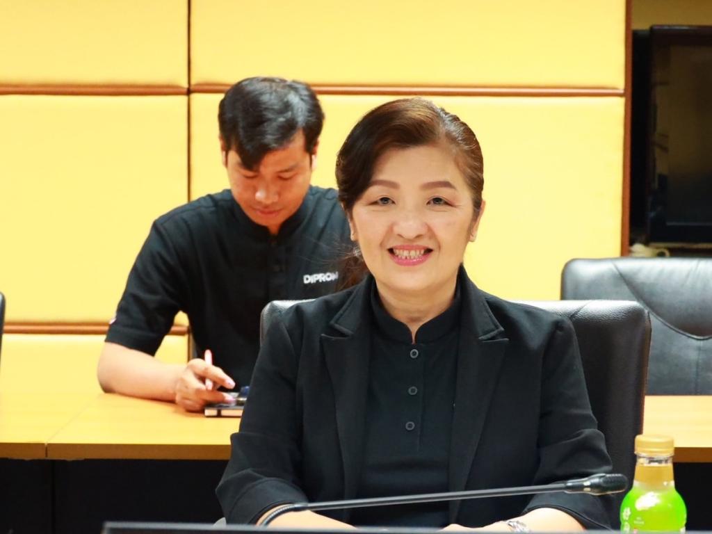 “อธิบดีณัฏฐิญา” นำทีมผู้บริหารดีพร้อม ประชุมคัดเลือก “คนดี ศรี กสอ. และข้าราชการดีเด่น 2568” มุ่งเน้นส่งเสริมให้เกิดการสร้างต้นแบบ และขับเคลื่อนการพัฒนาภาคอุตสาหกรรม ด้วยพลัง “คนดีพร้อม”