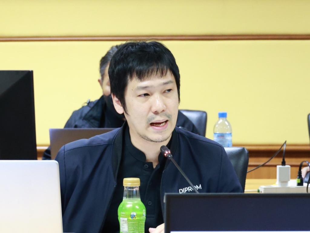 “อธิบดีณัฏฐิญา” นำทีมผู้บริหารดีพร้อม ประชุมคัดเลือก “คนดี ศรี กสอ. และข้าราชการดีเด่น 2568” มุ่งเน้นส่งเสริมให้เกิดการสร้างต้นแบบ และขับเคลื่อนการพัฒนาภาคอุตสาหกรรม ด้วยพลัง “คนดีพร้อม”