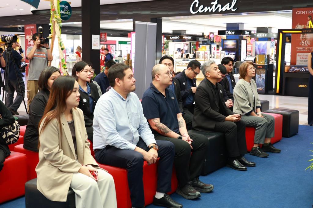 “รองอธิบดีดุสิต” เปิดงาน “DIPROM BIZ MARKET 2026” ชิม ช้อป เชื่อมโลก หนุนผู้ประกอบการอาหารและเครื่องดื่มไทยทดสอบตลาด-ขยายโอกาสสู่สากล