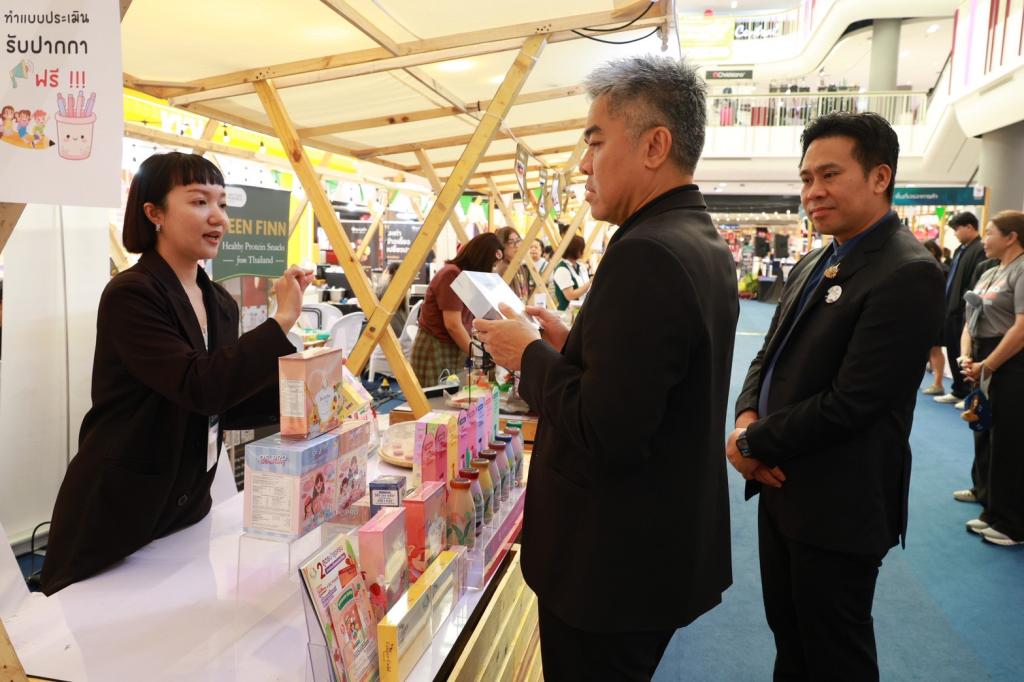 “รองอธิบดีดุสิต” เปิดงาน “DIPROM BIZ MARKET 2026” ชิม ช้อป เชื่อมโลก หนุนผู้ประกอบการอาหารและเครื่องดื่มไทยทดสอบตลาด-ขยายโอกาสสู่สากล