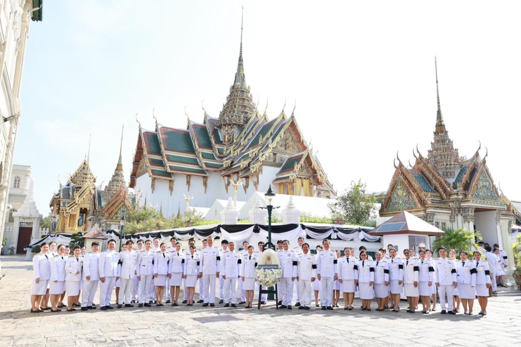 “ดีพร้อม” ได้รับพระราชทานพระบรมราชานุญาตให้ร่วมเป็นเจ้าภาพพระพิธีธรรมสวดพระอภิธรรมพระบรมศพ สมเด็จพระนางเจ้าสิริกิติ์ พระบรมราชินีนาถ พระบรมราชชนนีพันปีหลวง