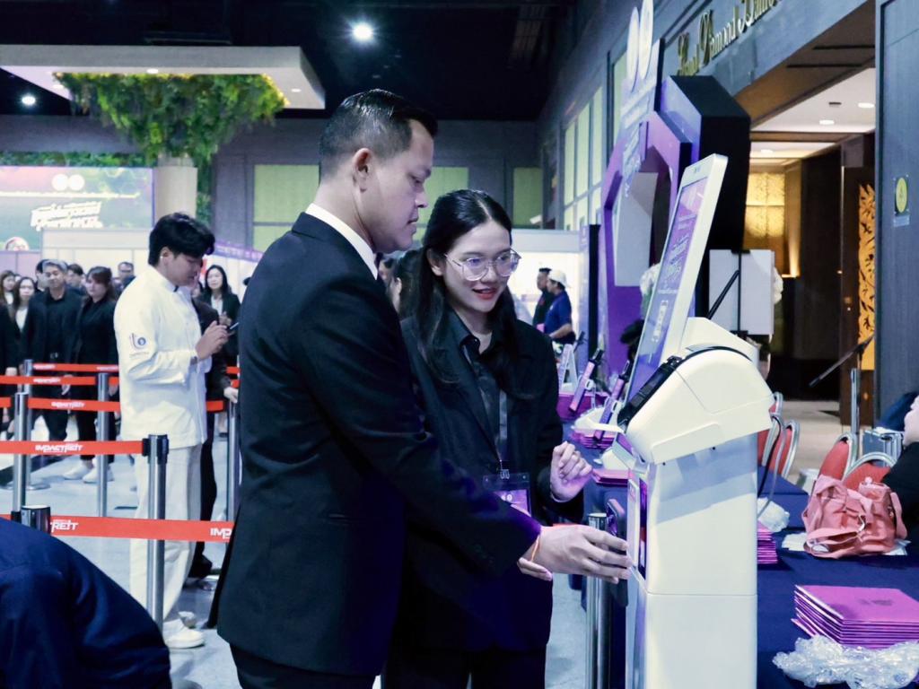 “รมว.ธนกร” ชื่นชม "ดีพร้อม" ปั้น 20,000 เชฟมืออาชีพ ผ่านหลักสูตร Master Thai Chef Program หนุนพลังซอฟต์พาวเวอร์ไทย ปลุกตลาดอาหารสร้างสรรค์ - พรีเมียม มั่นใจปี 69 อุตฯ อาหารไทยยังโตฉลุย ช่วยปั๊มเม็ดเงินกว่า 3,300 ล้านบาท