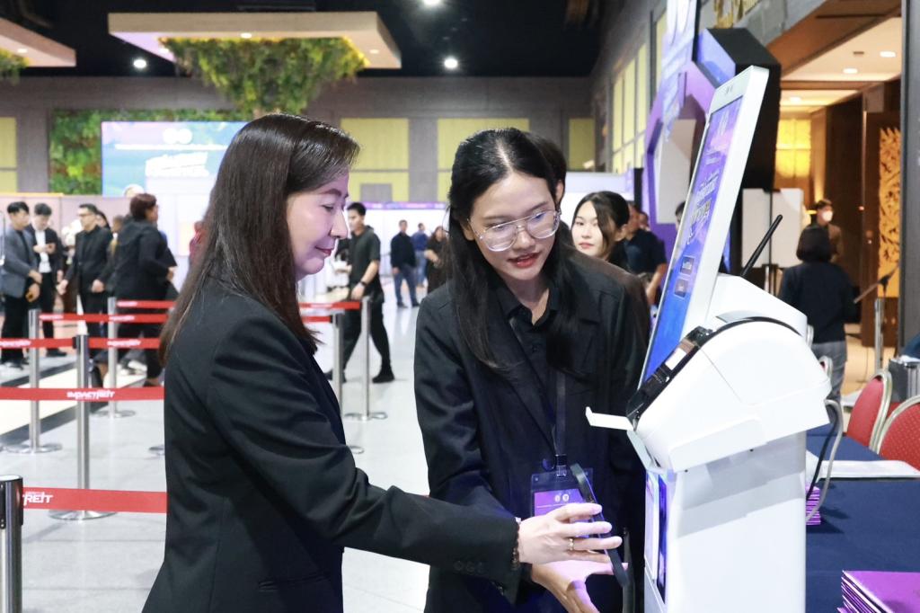 “รมว.ธนกร” ชื่นชม "ดีพร้อม" ปั้น 20,000 เชฟมืออาชีพ ผ่านหลักสูตร Master Thai Chef Program หนุนพลังซอฟต์พาวเวอร์ไทย ปลุกตลาดอาหารสร้างสรรค์ - พรีเมียม มั่นใจปี 69 อุตฯ อาหารไทยยังโตฉลุย ช่วยปั๊มเม็ดเงินกว่า 3,300 ล้านบาท