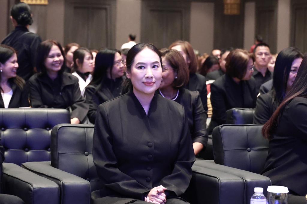 “รมว.ธนกร” ชื่นชม "ดีพร้อม" ปั้น 20,000 เชฟมืออาชีพ ผ่านหลักสูตร Master Thai Chef Program หนุนพลังซอฟต์พาวเวอร์ไทย ปลุกตลาดอาหารสร้างสรรค์ - พรีเมียม มั่นใจปี 69 อุตฯ อาหารไทยยังโตฉลุย ช่วยปั๊มเม็ดเงินกว่า 3,300 ล้านบาท