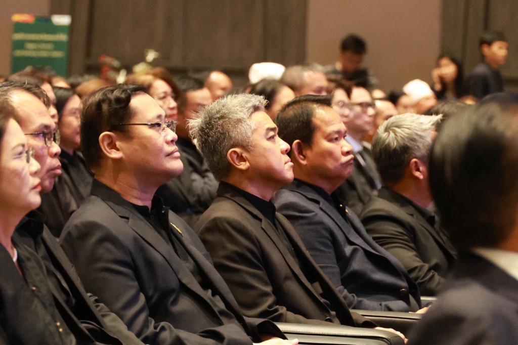 “รมว.ธนกร” ชื่นชม "ดีพร้อม" ปั้น 20,000 เชฟมืออาชีพ ผ่านหลักสูตร Master Thai Chef Program หนุนพลังซอฟต์พาวเวอร์ไทย ปลุกตลาดอาหารสร้างสรรค์ - พรีเมียม มั่นใจปี 69 อุตฯ อาหารไทยยังโตฉลุย ช่วยปั๊มเม็ดเงินกว่า 3,300 ล้านบาท