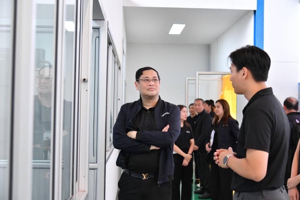 “รองอธิบดีพลาวุธ” บินตรงเมืองดอกบัวแดง ตรวจเยี่ยม มอบนโยบาย พร้อมให้กำลังใจเจ้าหน้าที่ DIPROM CENTER 4