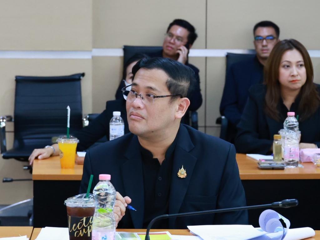 ปลัดณัฐพล” นั่งหัวโต๊ะบอร์ดส่งเสริมสมุนไพร ดัน “ดีพร้อม” เคาะแผนปฏิบัติการฯ ระยะ 3 ปี (พ.ศ. 2568-2570) มุ่งเดินหน้าหนุนเทคโนโลยีนวัตกรรมสร้างมูลค่าเพิ่ม