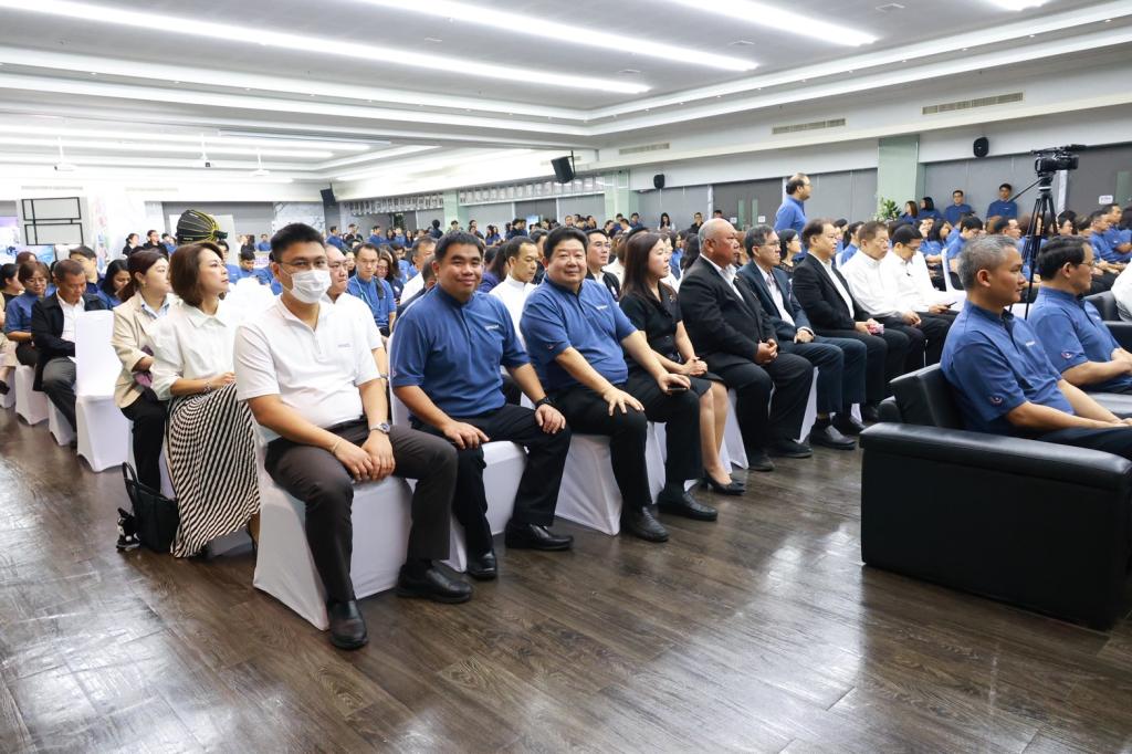 “รมว.ธนกร” ชื่นชมทีมดีพร้อม มอบโล่และประกาศเกียรติคุณ “คนดี ศรี กสอ.” เน้นย้ำหลัก “ครองตน ครองคน ครองงาน” ภายใต้นโยบาย Mind as One ในวาระครบ 7 รอบ 84 ปี กรมส่งเสริมอุตสาหกรรม