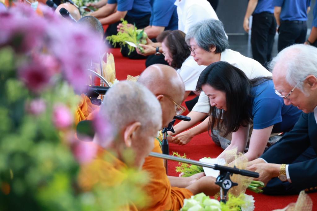 ”ปลัดณัฐพล“ เป็นประธานในพิธีเจริญพระพุทธมนต์ เนื่องในโอกาสครบ 7 รอบ 84 ปีที่ดีพร้อม โดย “แม่ทัพณัฏฐิญา” นำทีมผู้บริหาร ข้าราชการและบุคลลากร ร่วมพิธี พร้อมบวงสรวงสักการะสิ่งศักดิ์สิทธิ์