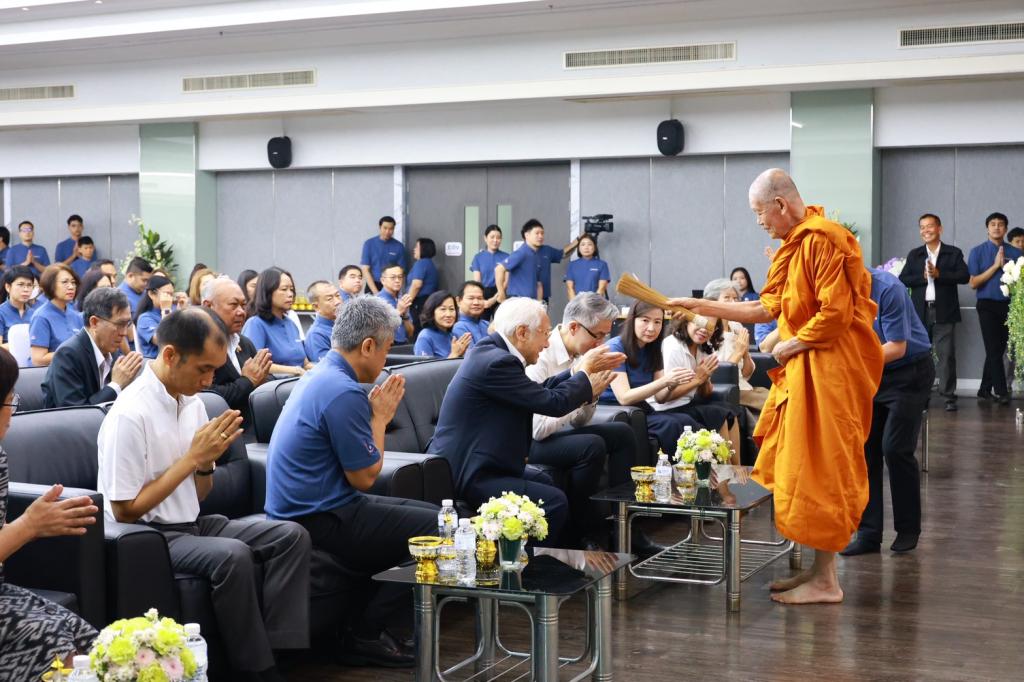 ”ปลัดณัฐพล“ เป็นประธานในพิธีเจริญพระพุทธมนต์ เนื่องในโอกาสครบ 7 รอบ 84 ปีที่ดีพร้อม โดย “แม่ทัพณัฏฐิญา” นำทีมผู้บริหาร ข้าราชการและบุคลลากร ร่วมพิธี พร้อมบวงสรวงสักการะสิ่งศักดิ์สิทธิ์