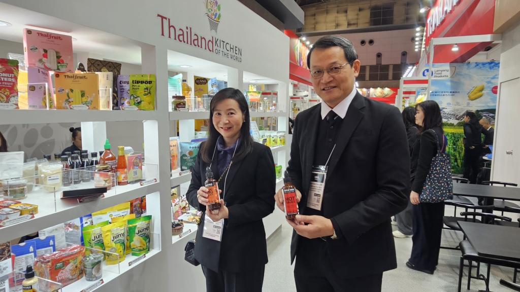 เปิดประตูการค้า !! “ดีพร้อม” พา ผปก. ไทย บุกโตเกียว ร่วมงาน FOODEX 2026 “อธิบดีณัฏฐิญา” ต้อนรับ “เอกอัครราชทูตวิชชุ“ เยี่ยมชมบูธ ย้ำ มั่นใจสินค้าไทยครองใจผู้บริโภคทั่วโลก