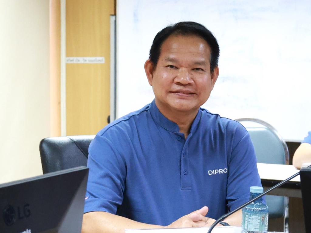 “อธิบดีณัฏฐิญา” นำทีมดีพร้อม ถอดรหัส กางโรดแมปปี 70 ชู 4 ยุทธศาสตร์ วางกลยุทธ์สร้างเกราะ เสริมแกร่ง SME ไทย พร้อมฝ่าวิกฤติ รุกหนัก "Green Economy" เชื่อมโยง Bio-Diesel ยกระดับสินค้าเกษตรสู่มาตรฐานโลก