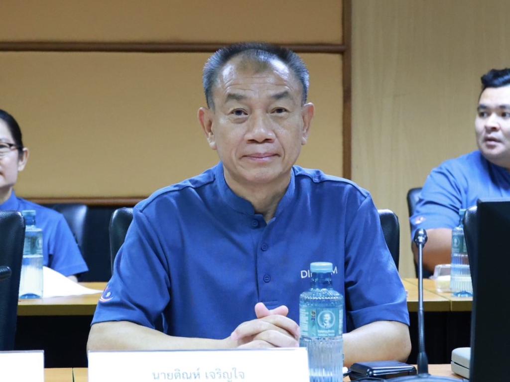 “อธิบดีณัฏฐิญา” นำทีมดีพร้อม ถอดรหัส กางโรดแมปปี 70 ชู 4 ยุทธศาสตร์ วางกลยุทธ์สร้างเกราะ เสริมแกร่ง SME ไทย พร้อมฝ่าวิกฤติ รุกหนัก "Green Economy" เชื่อมโยง Bio-Diesel ยกระดับสินค้าเกษตรสู่มาตรฐานโลก