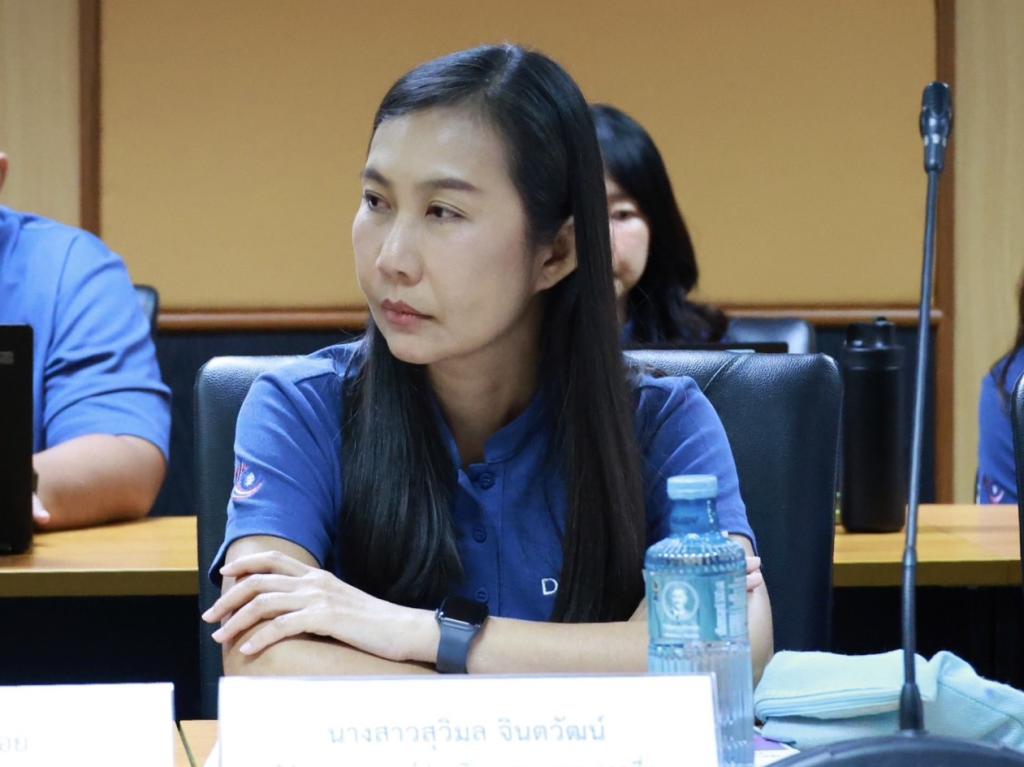 “อธิบดีณัฏฐิญา” นำทีมดีพร้อม ถอดรหัส กางโรดแมปปี 70 ชู 4 ยุทธศาสตร์ วางกลยุทธ์สร้างเกราะ เสริมแกร่ง SME ไทย พร้อมฝ่าวิกฤติ รุกหนัก "Green Economy" เชื่อมโยง Bio-Diesel ยกระดับสินค้าเกษตรสู่มาตรฐานโลก