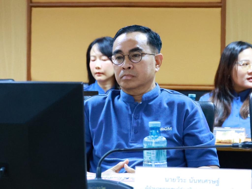 “อธิบดีณัฏฐิญา” นำทีมดีพร้อม ถอดรหัส กางโรดแมปปี 70 ชู 4 ยุทธศาสตร์ วางกลยุทธ์สร้างเกราะ เสริมแกร่ง SME ไทย พร้อมฝ่าวิกฤติ รุกหนัก "Green Economy" เชื่อมโยง Bio-Diesel ยกระดับสินค้าเกษตรสู่มาตรฐานโลก