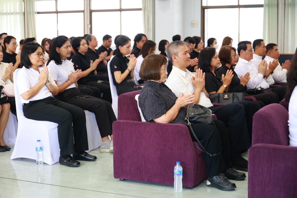 “อธิบดีณัฏฐิญา” นำทีมดีพร้อม บวงสรวงสักการะสิ่งศักดิ์สิทธิ์ ครบรอบ 84 ปี ที่ดีพร้อมได้พัฒนาอุตสาหกรรมชุมชน เป็นพลังขับเคลื่อนผู้ประกอบการฐานรากไทย