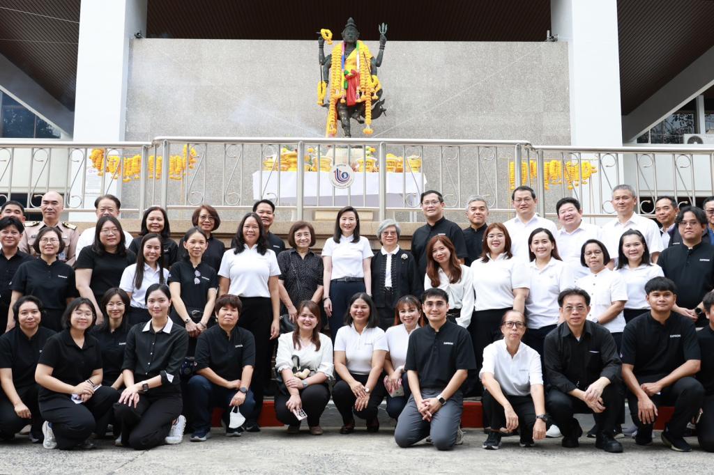 “อธิบดีณัฏฐิญา” นำทีมดีพร้อม บวงสรวงสักการะสิ่งศักดิ์สิทธิ์ ครบรอบ 84 ปี ที่ดีพร้อมได้พัฒนาอุตสาหกรรมชุมชน เป็นพลังขับเคลื่อนผู้ประกอบการฐานรากไทย