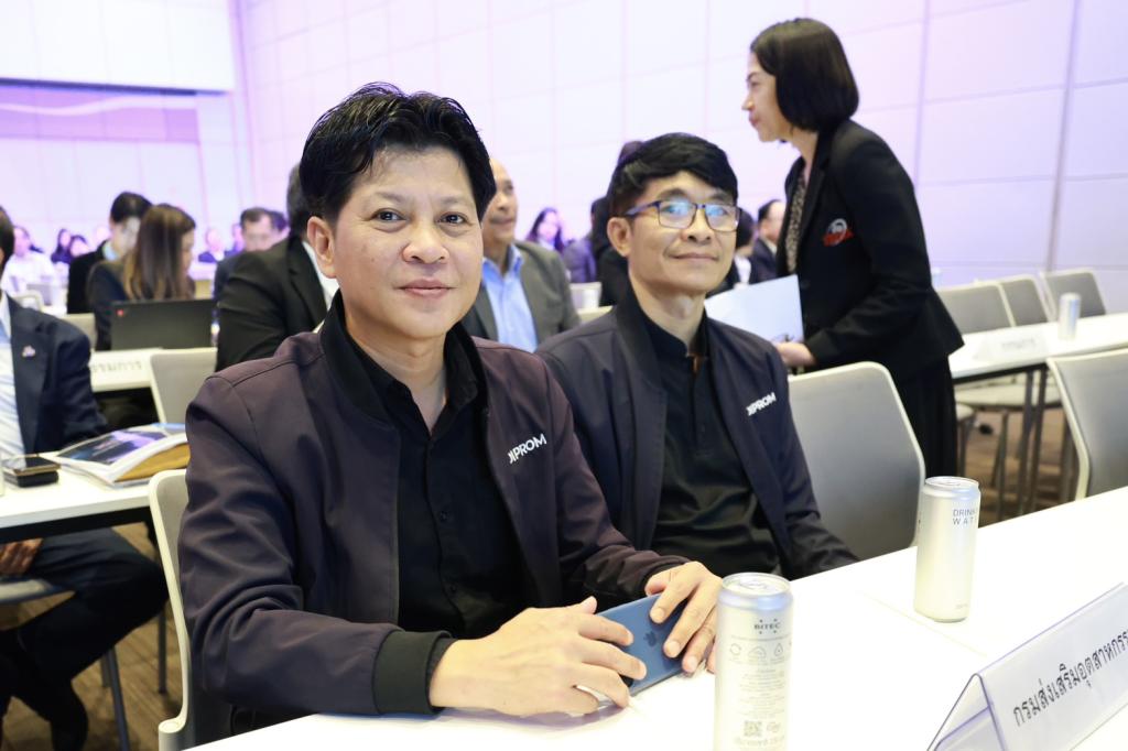 “ดีพร้อม” ชี้โอกาสของผู้ผลิตชิ้นส่วนยานยนต์ไทย เร่งปรับตัวสู่ยานยนต์แห่งอนาคต หรืออุตสาหกรรมระบบราง พร้อมหนุนศักยภาพอุตสาหกรรมไทยตลอดห่วงโซ่อุปทาน