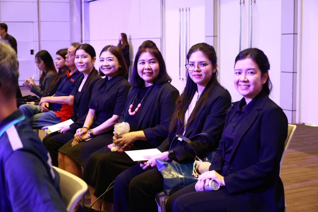 “ดีพร้อม” ชี้โอกาสของผู้ผลิตชิ้นส่วนยานยนต์ไทย เร่งปรับตัวสู่ยานยนต์แห่งอนาคต หรืออุตสาหกรรมระบบราง พร้อมหนุนศักยภาพอุตสาหกรรมไทยตลอดห่วงโซ่อุปทาน