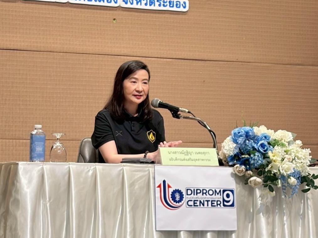 “ดีพร้อม” อัปเกรด SMEs เกษตรไทย! ปั้น Young Smart Farmer เสริม Future Skill ปี 69 รุกโมเดลธุรกิจอัจฉริยะแบบ Flexi สร้างรายได้ยั่งยืน