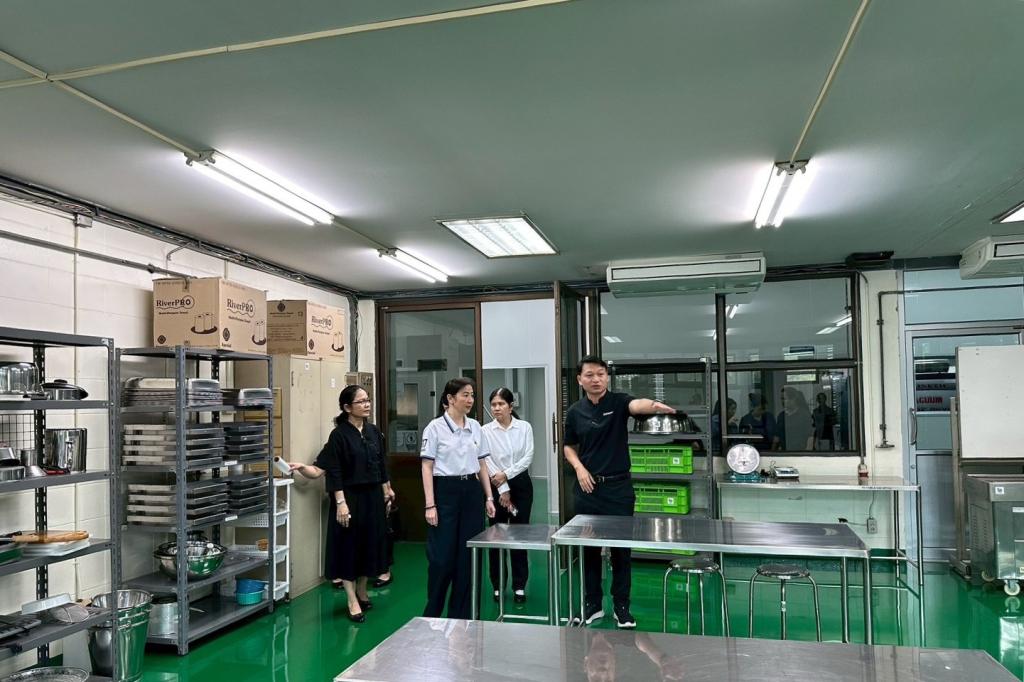 “อธิบดีณัฏฐิญา” ชูโมเดล “เครื่องจักรประหยัดพลังงาน” ใช้นวัตกรรมประหยัดพลังงานเครื่องจักร หนุน SME เปลี่ยนผ่านสู่ความเป็นกลางทางคาร์บอน