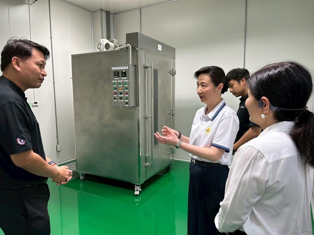 “อธิบดีณัฏฐิญา” ชูโมเดล “เครื่องจักรประหยัดพลังงาน” ใช้นวัตกรรมประหยัดพลังงานเครื่องจักร หนุน SME เปลี่ยนผ่านสู่ความเป็นกลางทางคาร์บอน