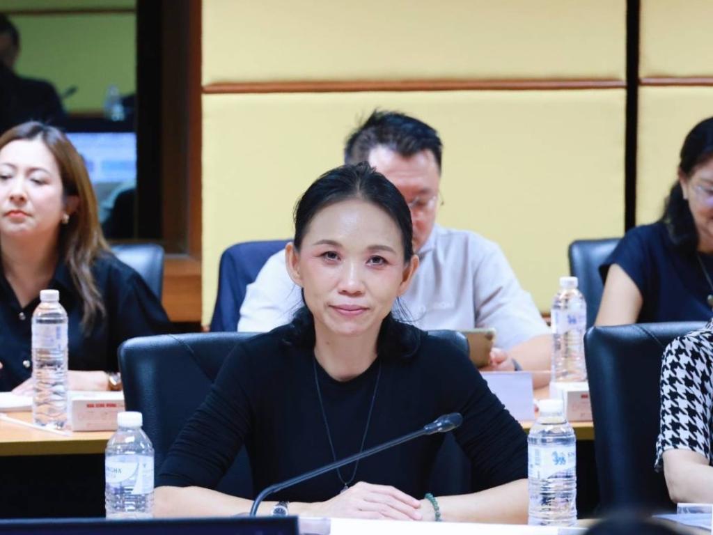 “อธิบดีณัฏฐิญา” ระดมทีมดีพร้อม สั่งการรุกเข้ม ออกมาตรการด้านพลังงาน หนุนเอสเอ็มอี พร้อมกำหนดมาตรฐานประเมินผลปี 69 รับมือวิกฤตโลก-สงคราม ชูเทคโนโลยี IoT-Digital ลดต้นทุนพลังงานอุตสาหกรรมไทย