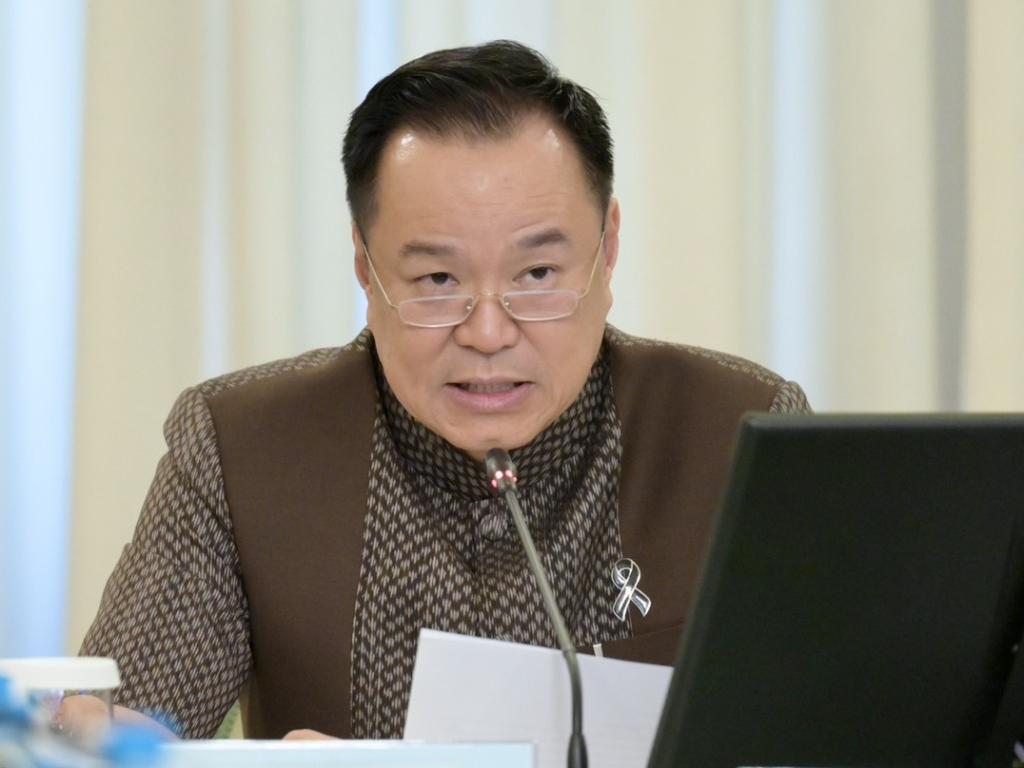 “ปลัดณัฐพล“ มอบหมาย ”อธิบดีณัฏฐิญา” เป็นผู้แทน อก. ร่วมประชุม ครม. นัดพิเศษ นายกฯ นำทีมเคาะ 7 มาตรการด้านพลังงานช่วยเหลือ ปชช. และภาคธุรกิจ เตรียมลดภาษีสรรพสามิตน้ำมัน – เติมเงินบัตรสวัสดิการ