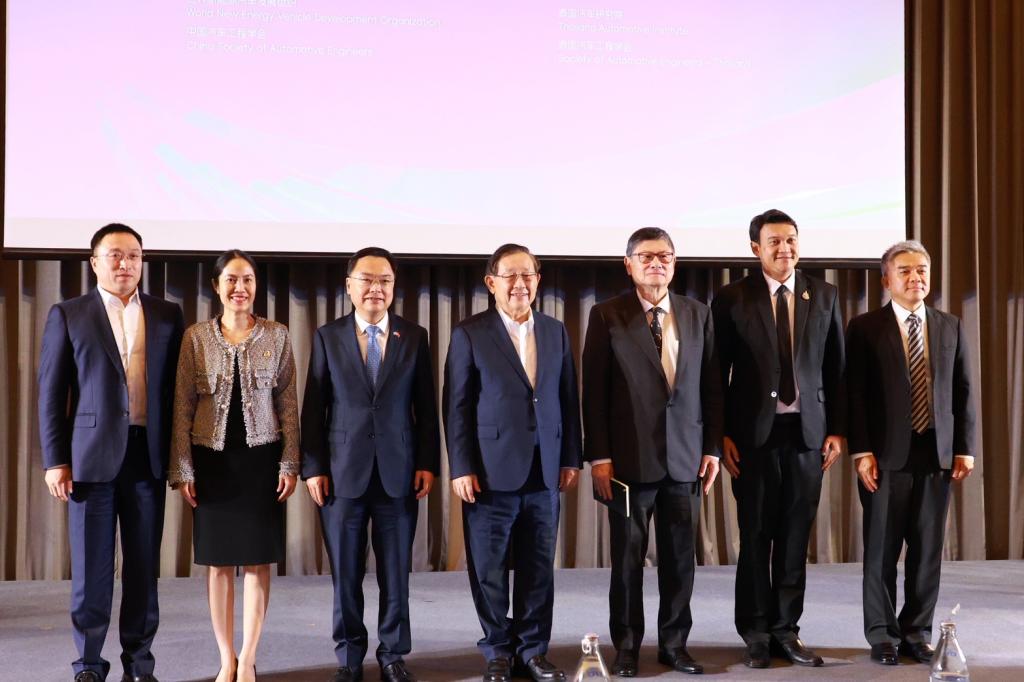 “ปลัดณัฐพล” มอบหมาย “ดีพร้อม” ร่วมเวทีโลก WNEVC 2026 ดันไทยสู่ศูนย์กลางยานยนต์พลังงานใหม่