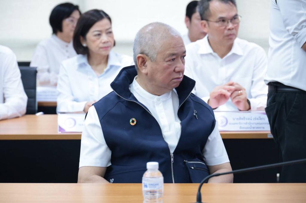 ‘วราวุธ’ เข้า ก.อุตฯ วันแรก ชู ONE MIND พบปะข้าราชการ ผนึกกำลังอุตสาหกรรมไทย ฝ่าวิกฤติพลังงาน