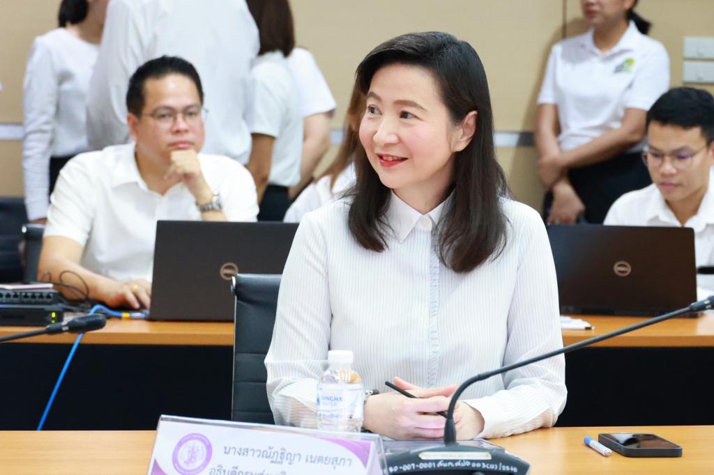 ‘วราวุธ’ เข้า ก.อุตฯ วันแรก ชู ONE MIND พบปะข้าราชการ ผนึกกำลังอุตสาหกรรมไทย ฝ่าวิกฤติพลังงาน