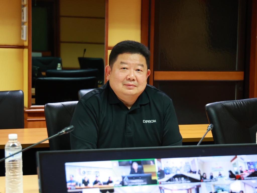 “รองอธิบดีดุสิต” นำประชุมคณะกรรมการพลังงานดีพร้อม ขับเคลื่อนมาตรการลดใช้พลังงานทั้งองค์กร