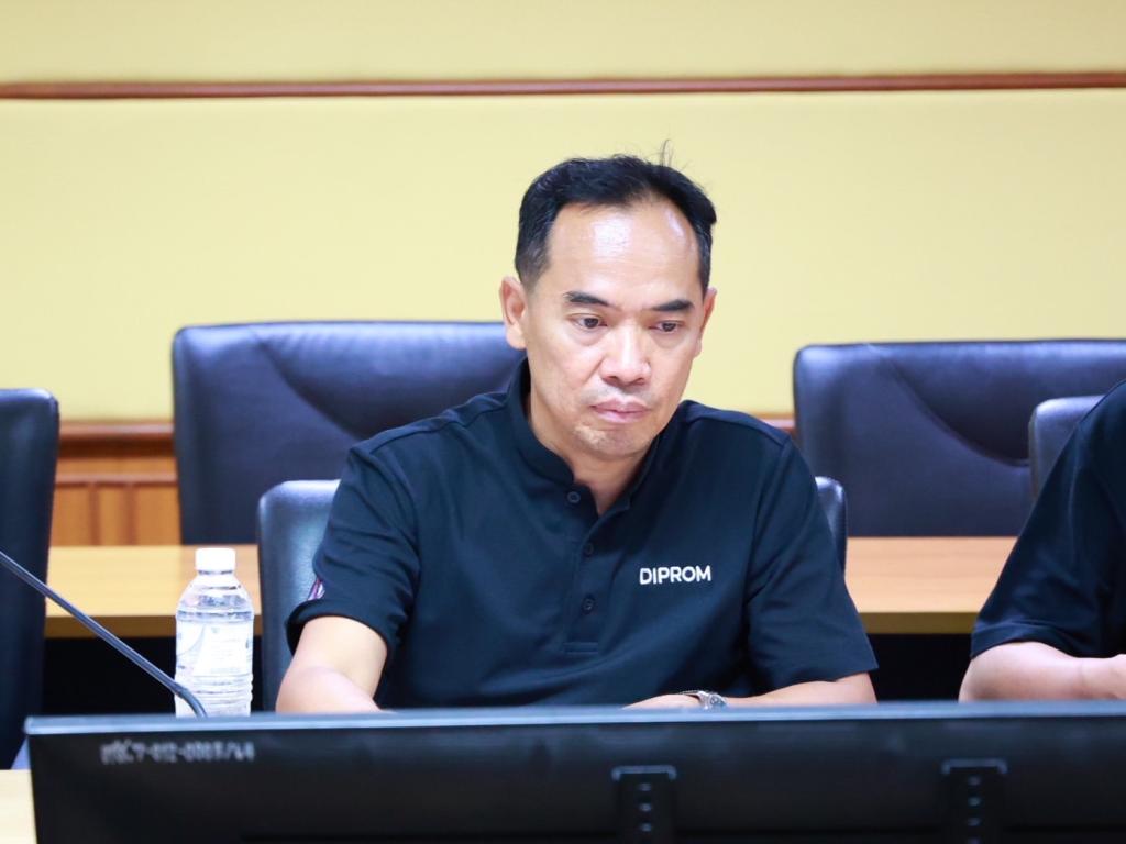 “รองอธิบดีดุสิต” นำประชุมคณะกรรมการพลังงานดีพร้อม ขับเคลื่อนมาตรการลดใช้พลังงานทั้งองค์กร